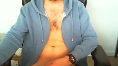 YWhiteNiceMan online show from 11.12.25