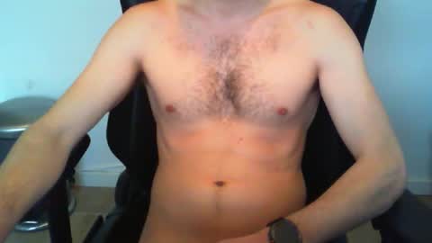 YWhiteNiceMan online show from 02.03.26
