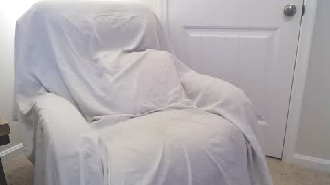 Snapshot of furring chatting on 01.18.26 furring online show from 01.18.26