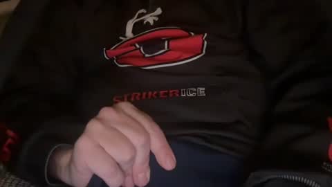 Snapshot of futuro_marido chatting on 11.19.25 Futuro Marido online show from 11.19.25