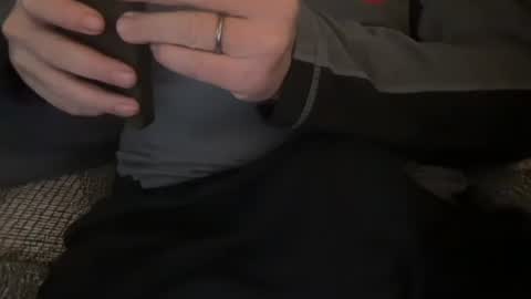 Snapshot of futuro_marido chatting on 11.25.25 Futuro Marido online show from 11.25.25