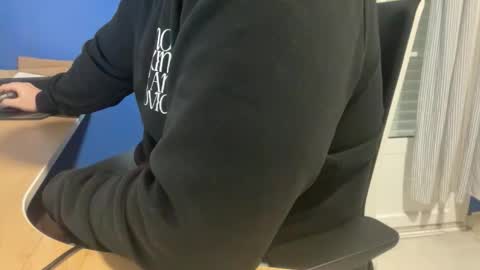 Snapshot of fuzitzu2 chatting on 02.11.26 fuzitzu2 online show from 02.11.26