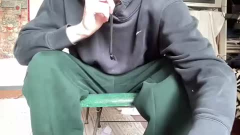 Snapshot of fuzzedpeach chatting on 04.01.26 fuzzedpeach online show from 04.01.26