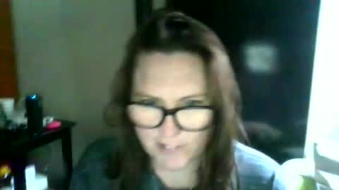 fuzzypeaches87 online show from 04.05.26