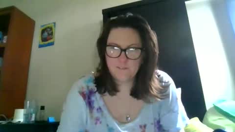 fuzzypeaches87 online show from 04.13.26