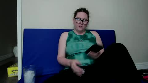 fuzzypeaches87 online show from 06.16.26