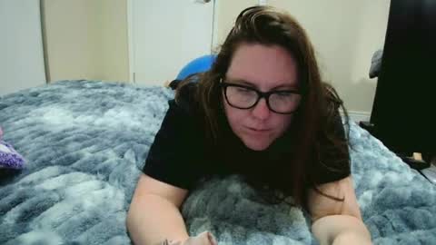 fuzzypeaches87 online show from 07.24.26