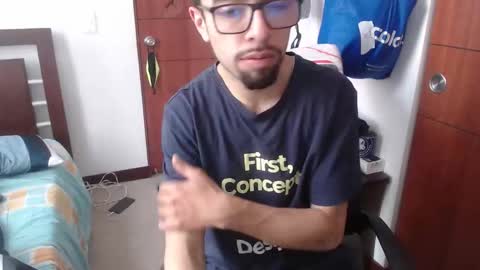 Snapshot of fvckhorneyguy chatting on 10.26.25 andrew online show from 10.26.25