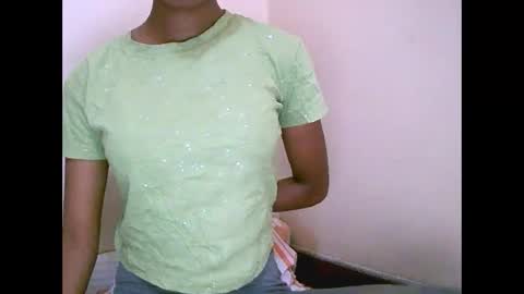 Snapshot of fyah1027 chatting on 10.17.25 fyah1027 online show from 10.17.25