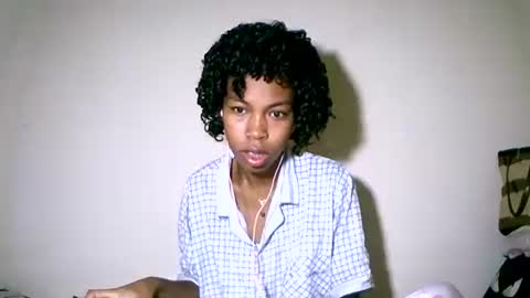 Snapshot of fyah1027 chatting on 12.15.25 fyah1027 online show from 12.15.25