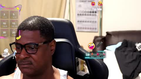 Snapshot of fyrecontrol chatting on 10.19.25 seldom seen online show from 10.19.25