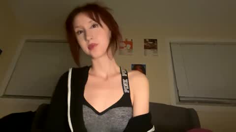 Snapshot of g0ddessluna1800 chatting on 01.17.25 Goddess Luna online show from 01.17.25