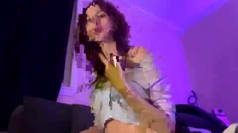 Snapshot of g0ddessluna1800 chatting on 02.25.25 Goddess Luna online show from 02.25.25