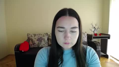 Jaklin online show from 10.12.25