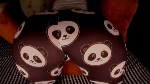 Snapshot of gabby_haze chatting on 11.18.25 G A B R I E L A online show from 11.18.25