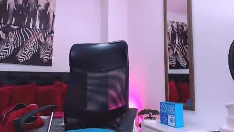 Snapshot of gabbyhills_ chatting on 01.27.25 Gabby online show from 01.27.25