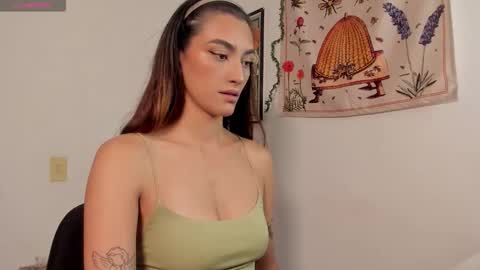 Snapshot of gabee7_ chatting on 10.03.25 NEW ACCOUNT Gabriella online show from 10.03.25