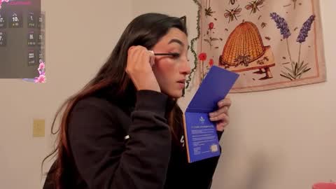 Snapshot of gabee7_ chatting on 10.23.25 NEW ACCOUNT Gabriella online show from 10.23.25