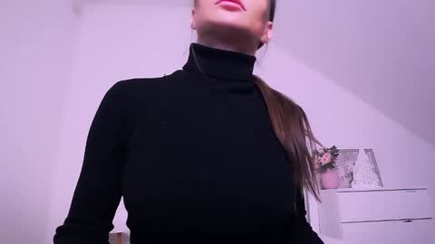 Snapshot of gabi_carter chatting on 12.23.24 GabiCarter online show from 12.23.24