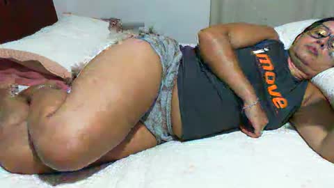 Snapshot of gabibrasil chatting on 01.14.26 gaby layla online show from 01.14.26