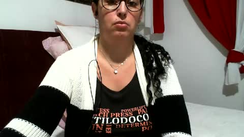 Snapshot of gabibrasil chatting on 07.18.26 gaby layla online show from 07.18.26
