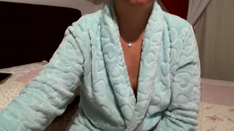 Snapshot of gabibrasil chatting on 07.25.26 gaby layla online show from 07.25.26