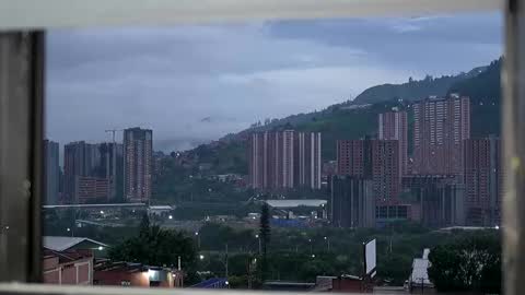 Gabriela salgado online show from 11.17.25