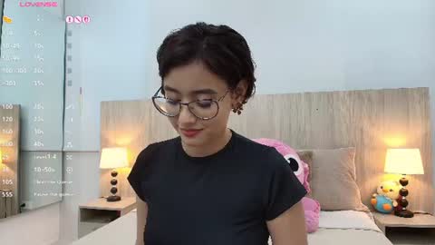 Gabriela Vargas online show from 07.26.26