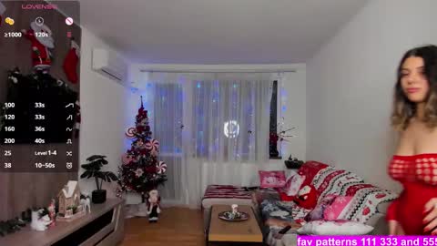 Snapshot of gabrielalove_ chatting on 12.17.25 Gabrielaaaa online show from 12.17.25