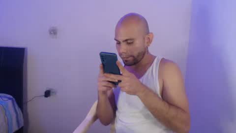 Snapshot of gabrielle_ramirez chatting on 12.31.24 Gabriel online show from 12.31.24