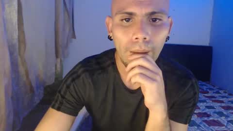 Snapshot of gabrielle_ramirez chatting on 02.12.25 Gabriel online show from 02.12.25