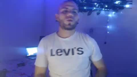 Snapshot of gabrielle_ramirez chatting on 10.08.25 Gabriel online show from 10.08.25