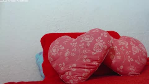 Snapshot of gaby_cute_16 chatting on 02.18.25 Gaby cute 16 online show from 02.18.25