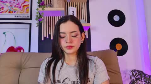 Snapshot of gaby_mason chatting on 09.29.25 Gaby online show from 09.29.25