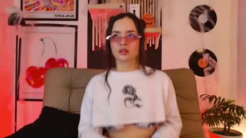 Snapshot of gaby_mason chatting on 10.10.25 Gaby online show from 10.10.25