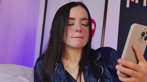 Snapshot of gaby_mason chatting on 11.17.25 Gaby online show from 11.17.25