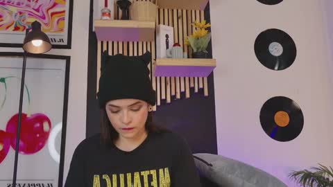 Snapshot of gaby_mason chatting on 12.16.25 Gaby online show from 12.16.25