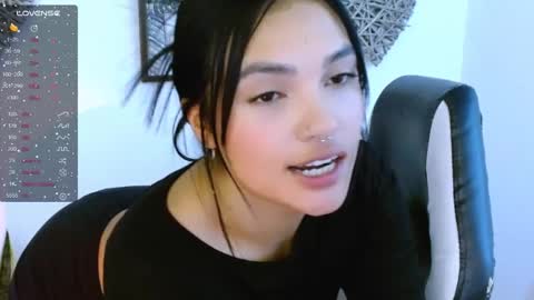 My name is Gabriela.. nice to meet you thumbs up please its very important to me online show from 05.02.26