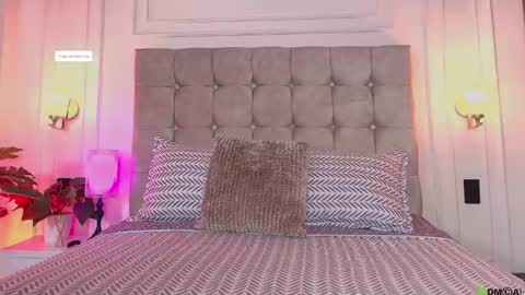 GabyEvans online show from 04.27.26