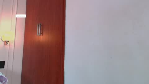 GabyEvans online show from 04.30.26