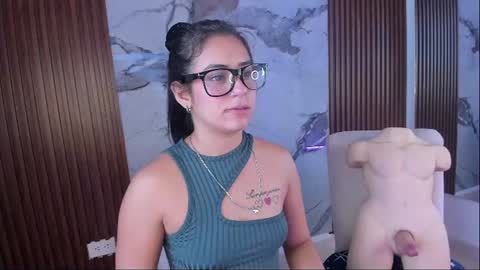 Snapshot of gabyhott_ chatting on 07.21.26 Gaby online show from 07.21.26