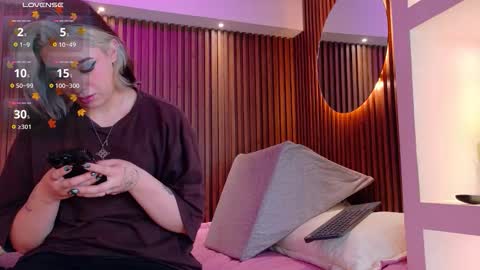 gabyrose9 online show from 11.19.25