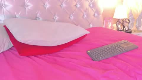 Snapshot of gabyttaylor chatting on 03.06.26 GABYTAYLOR online show from 03.06.26