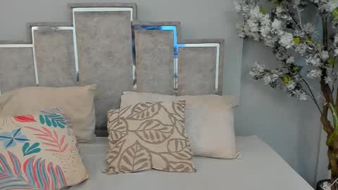 Snapshot of gabyyjones chatting on 02.13.25 gabyyjones online show from 02.13.25