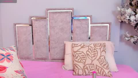 Snapshot of gabyyjones chatting on 02.18.25 gabyyjones online show from 02.18.25