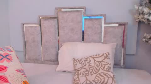 Snapshot of gabyyjones chatting on 02.25.25 gabyyjones online show from 02.25.25