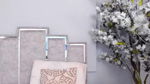 Snapshot of gabyyjones chatting on 03.11.25 gabyyjones online show from 03.11.25