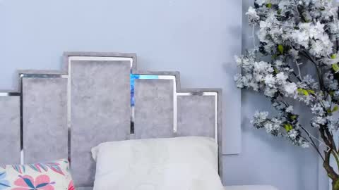 Snapshot of gabyyjones chatting on 03.12.25 gabyyjones online show from 03.12.25