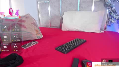 Snapshot of gabyyjones chatting on 11.09.25 gabyyjones online show from 11.09.25