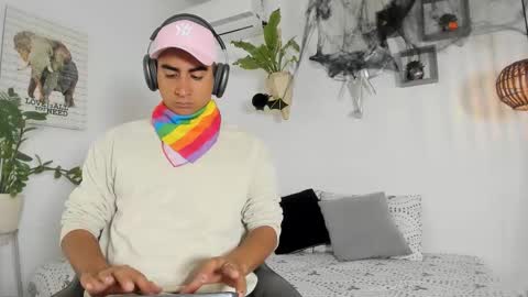 Snapshot of gaelpike chatting on 11.06.25 Gael online show from 11.06.25